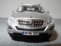 Mercedes-Benz ML 500 (1:43 Doyusha)