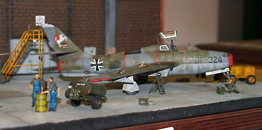 F-84 der Luftwaffe in 72, Teil eines Dioramas, Silber im Wettbewerb