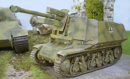 10,5 cm le. FH 18 auf Ger�tetr�ger H39