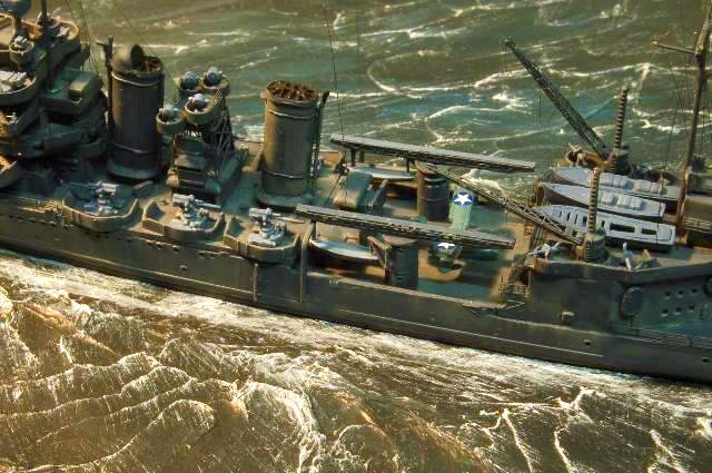 USS Astoria (CA34), Trumpeter 1700 von Rainer Michalek
