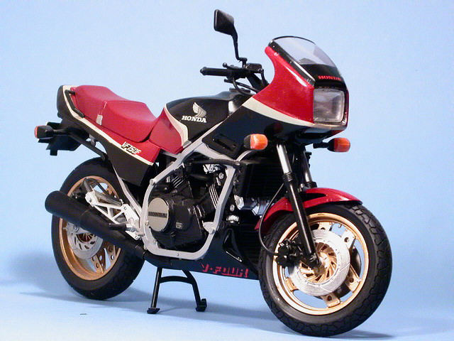 Honda VF 750 F