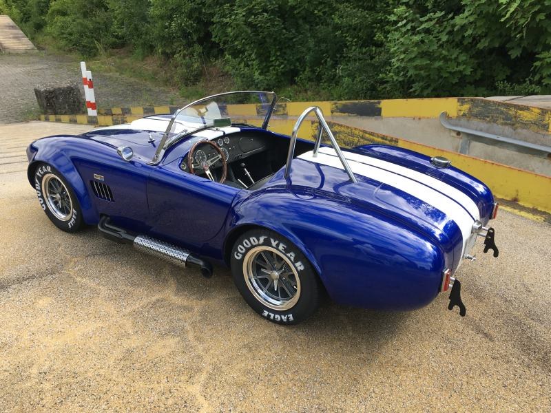 AC Cobra 427