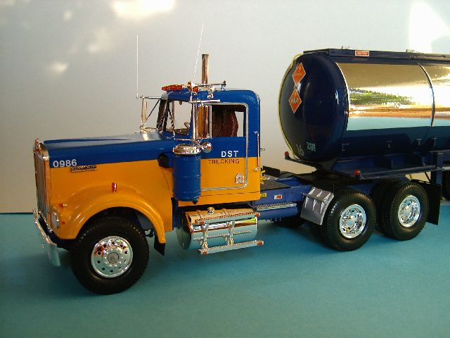 Kenworth W900 Daycab