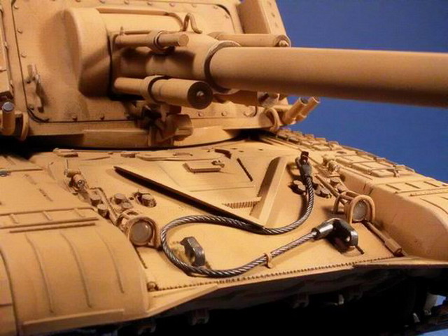 T-72 mit AMX 30AUF1 Turm
