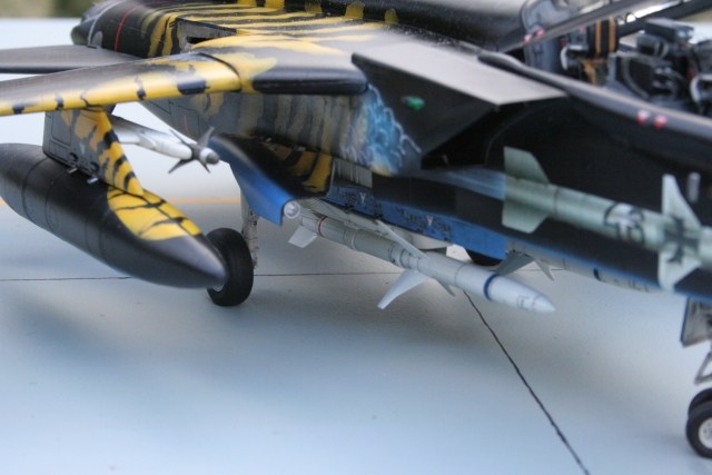 Zwei Tornados