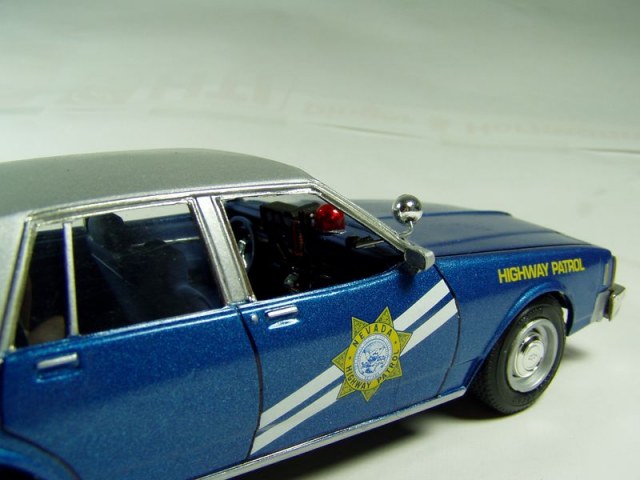 Innenaustattung: Pumpgun, Funkger�te, Bedienteil f�r die Sirene/Blinklichter, Speedometer