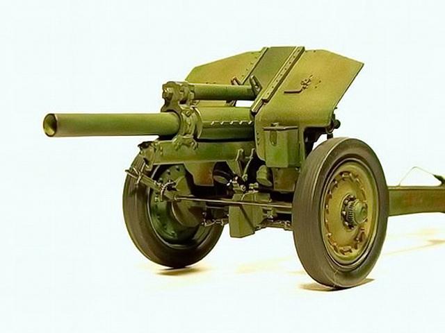 M-30 in Marschstellung...