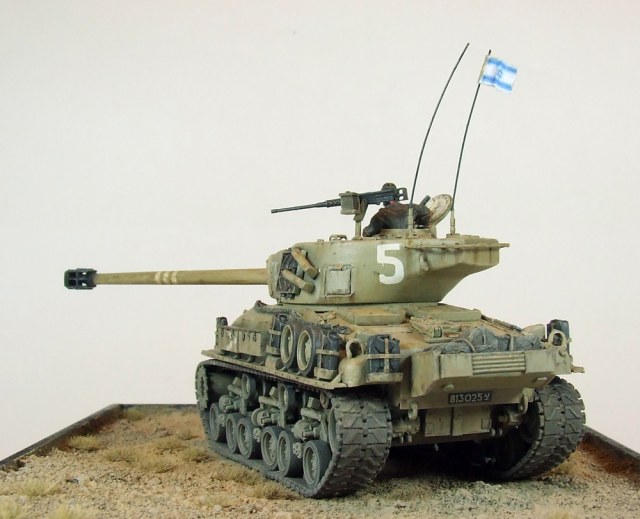 Die israelische Fahne an der Antenne ist ein typisches Markenzeichen der IDF.
