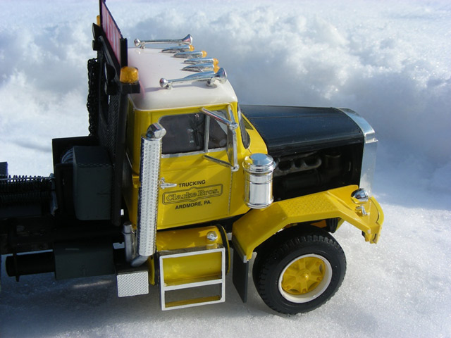 Autocar Winch Truck