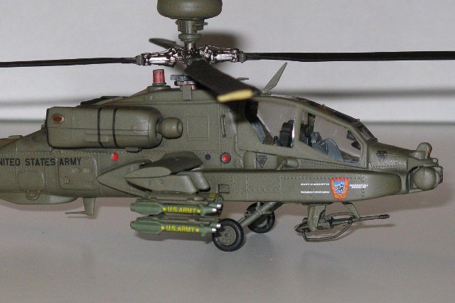 بالگرد تهاجمی آپاچی لانگبو(AH-64D) 1