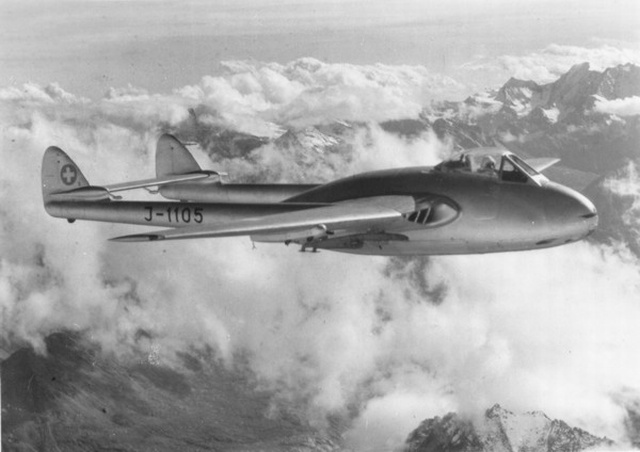 Die J-1105 noch ohne Martin-Baker Schleudersitz
