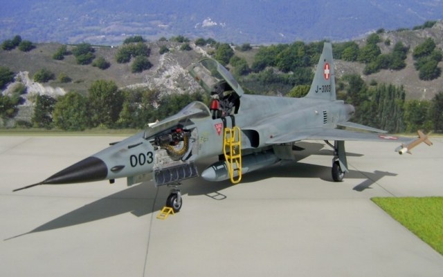 Modell F-5E Tiger II J-3003 der Schweizer Luftwaffe Stand 1979