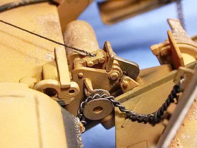 Detail der Haltevorrichtung des Minenpfluges...