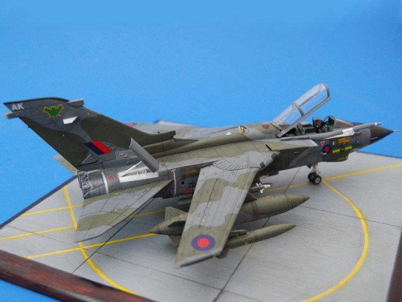 Maquette Avion Tornado GR MK.1 RAF Revell - Échelle 1/32 - 280 Pièces - Niveau Expert