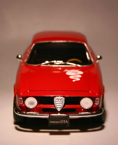 Alfa Romeo Giulia Sprint GTA Der Motor war ein DOHC Vierzylinder mit einem