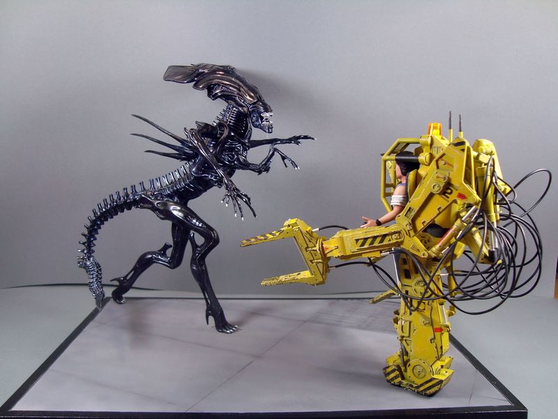 Aliens - "Get away from her, you BITCH!"