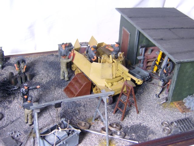 10,5cm le. Feldhaubitze 18 (SF) auf GW Hotchkiss H39