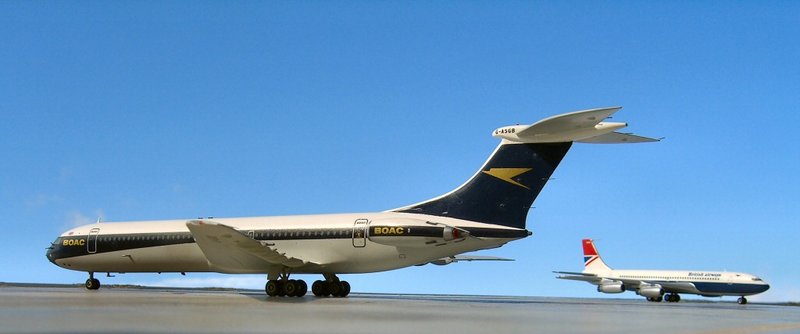 Die Super VC10 und ihr Konkurrent, die Boeing 707-436