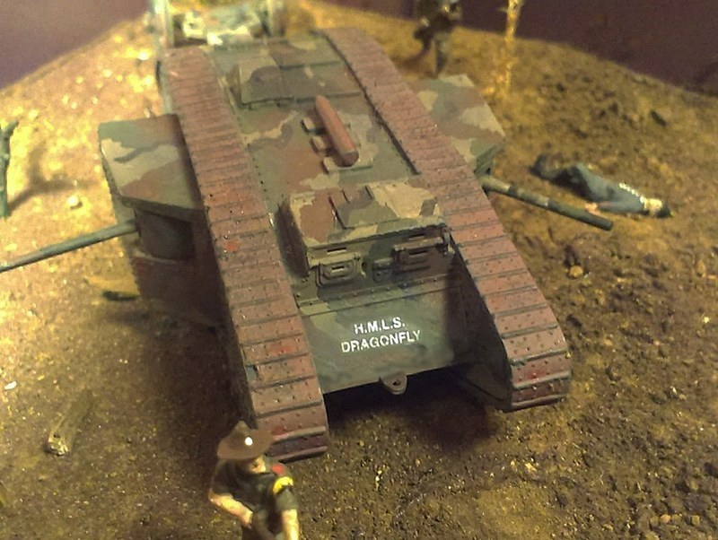 Blick auf die mächtige Gestalt des MALE-Panzers