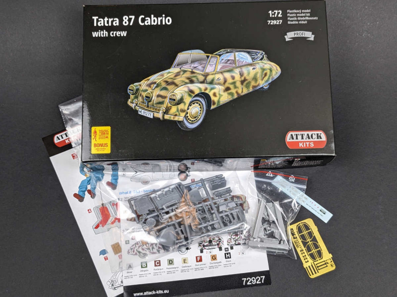 Attack Hobby Kits - Tatra 87 Cabrio with Crew