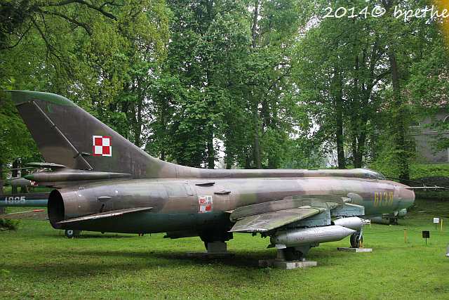 Polnische Su-17/20 im Militärhistorischen Museum Drzonow