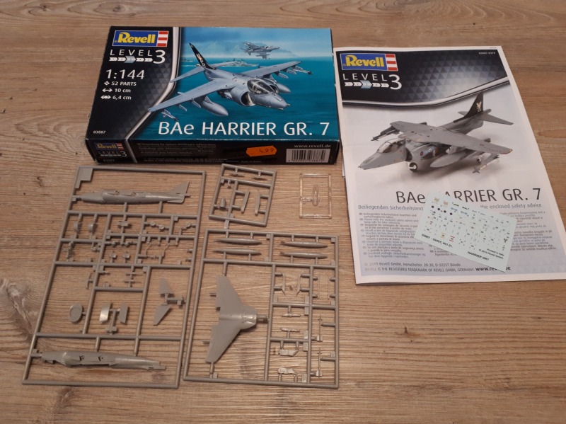 Revell - BAe Harrier Gr.7  
