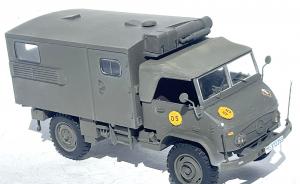 Unimog S404 mit Universalkoffer (alte Bauart)
