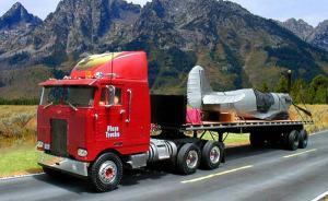 : Peterbilt 352