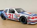 1987 Ford Thunderbird (1:24 Monogram)