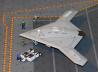 Northrop Grumman X-47B UCAS auf Lastenaufzug der USS Theodore Roosevelt CVN 71