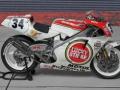 Suzuki RGV 500 (1:12 BEEMAX)