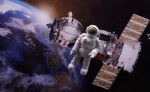 Kosmonaut im All