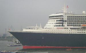 Queen Mary 2 in Hamburg