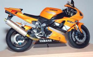 : Yamaha YZF-R1