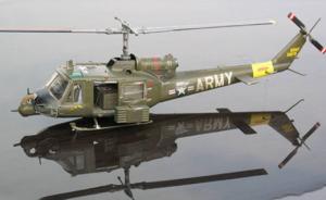 Galerie: Bell UH-1B Huey