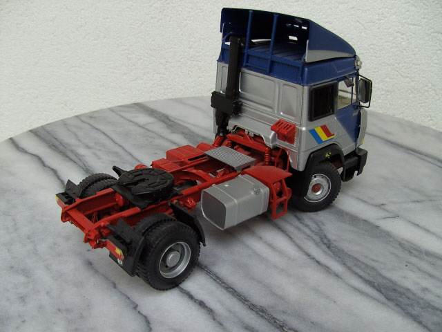 MAQUETTE CAMION A Reparer - Italeri - Iveco Turbostar 1/24 EUR 15,00