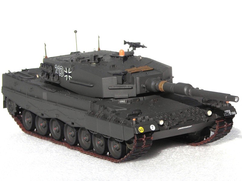 Das Modell zeigt ein Fahrzeug  der 2./PzBtl 104, PzGrenBrig 10 der 4. PzGrenDiv.