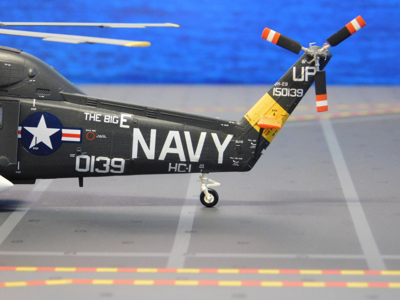 Kaman UH-2B Seasprite BuNo 150139 Heckansicht links