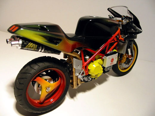 Ducati 916