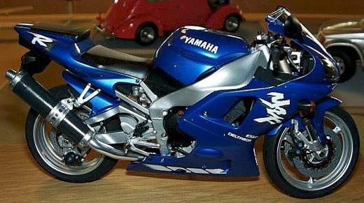 Yamaha YZF-R1