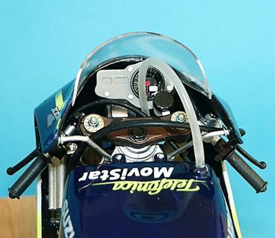Suzuki RGV 500