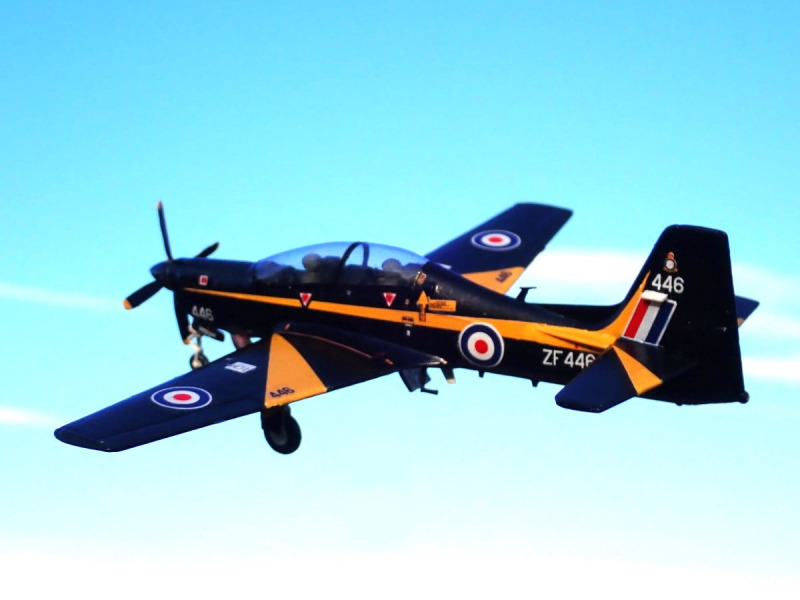 Short Tucano T1