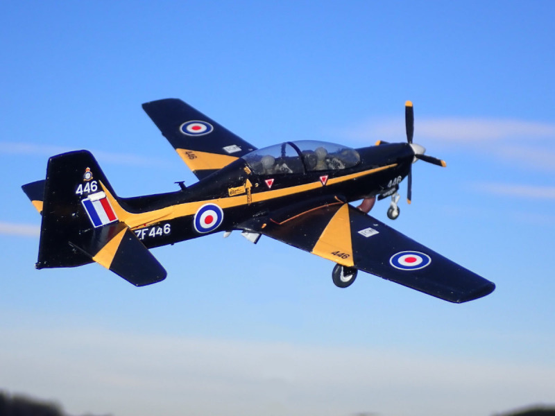 Short Tucano T1