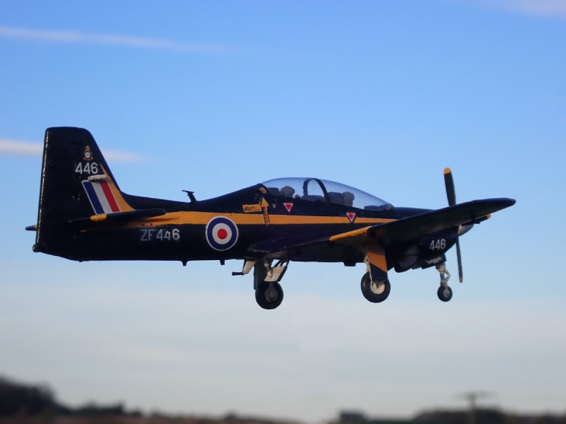 Short Tucano T1