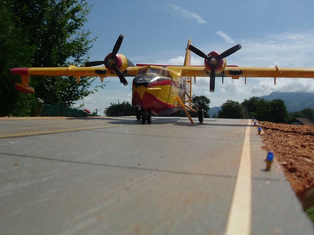 Canadair CL-215