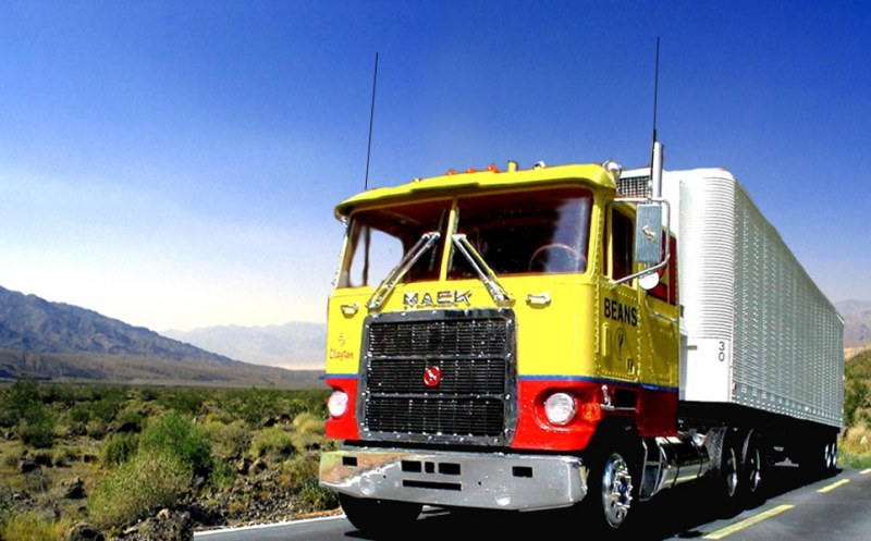 Mack WL 700 Cruiseliner