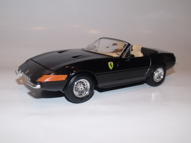 Ferrari 365 GTS/4 Daytona Spyder