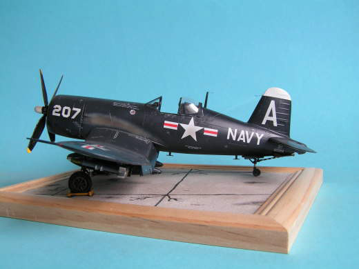 Chance Vought F4U-4 Corsair