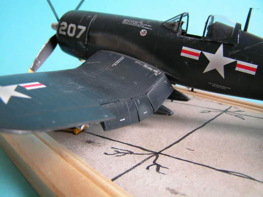 Chance Vought F4U-4 Corsair