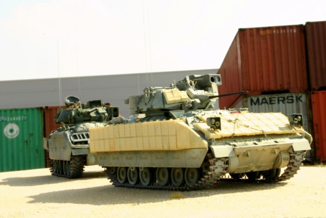 M2A2 Bradley, Tamiya 1:35 von Hans Dieter Merges